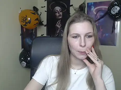 StrangerGi's Live XXX Chat