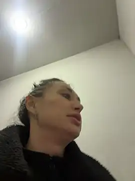 AriannaCruise's Live XXX Chat