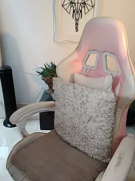 SinclairVilla's Live XXX Chat