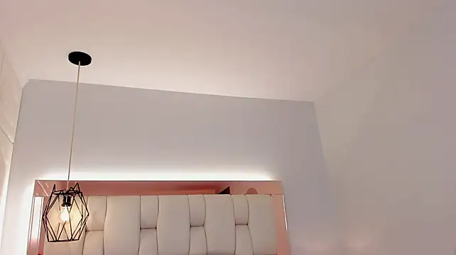 lilyth_bloom's Live XXX Chat