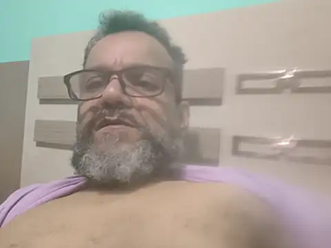 Chat +18 de GiganticDot71 ao vivo