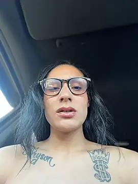 FerrariFrench live XXX chat