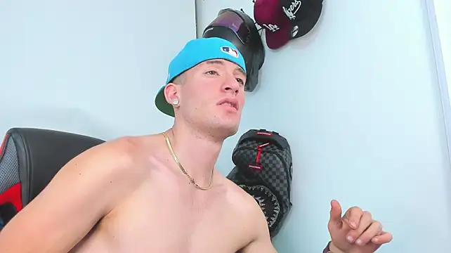 hunterheat__ Chat XXX live