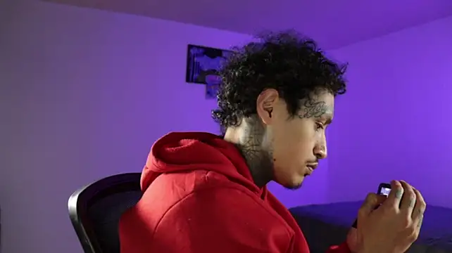trieone Live XXX-chat