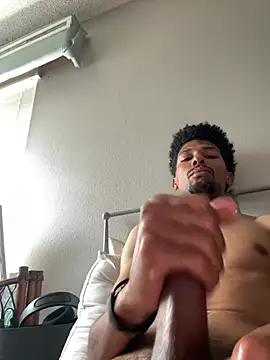BigPrettyDick777 Webcam Show
