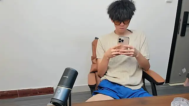 YT_11 即時 XXX 聊天