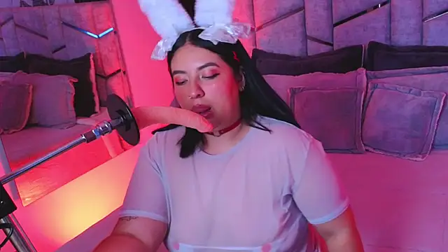แชท XXX สดของ CutieFennekin