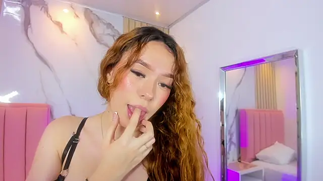 Chat XXX en directo de KAIA_BUTLER