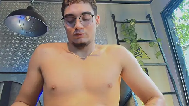 Chat XXX en directo de ThiagoFox