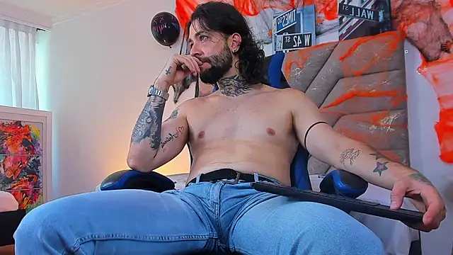 Chat XXX en directo de ALPHA_MASTER1