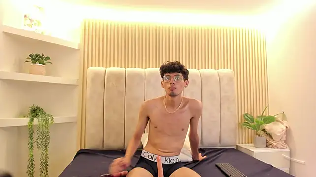 Ethan_Kay – Naživo XXX chat