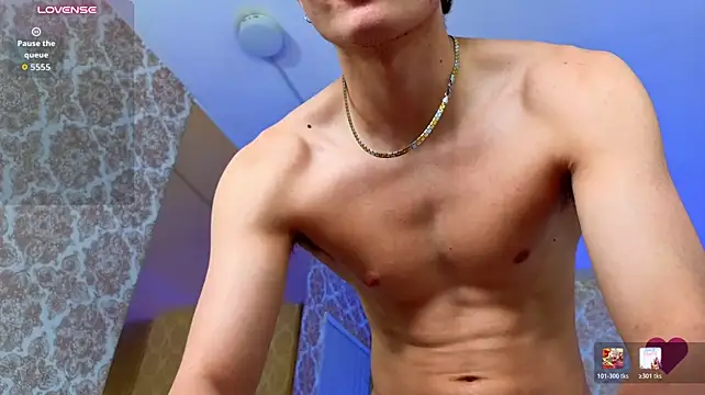 Kyler_tayのライブXXXチャット