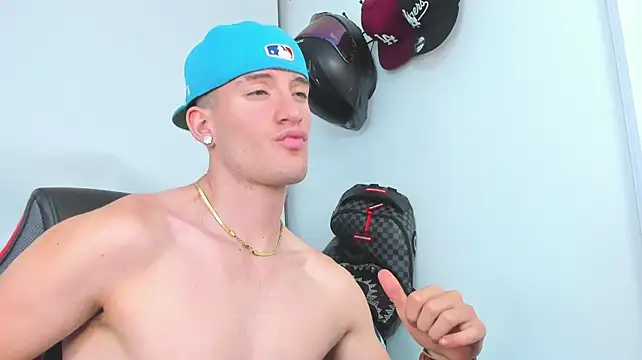 Chatroom XXX en direct de hunterheat__