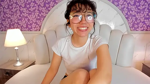 Chat +18 de Kore_Springg ao vivo