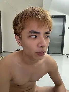 Chat +18 de XTTX49 ao vivo
