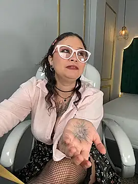 Cassie_Bloom_ 라이브 XXX 채팅