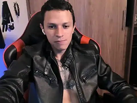 Masterdave7 élő XXX-chatje