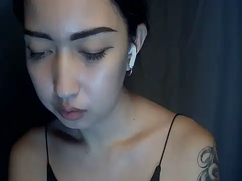 دردشة XXnaughty_08XX الجنسية المباشرة