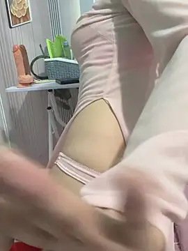 Nana-19's Live XXX Chat