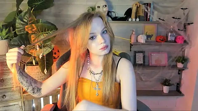 دردشة AmyNox الجنسية المباشرة