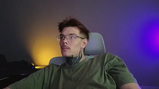 DENIS_HERE webcam show