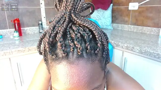 Chat +18 de Sara_Marks ao vivo
