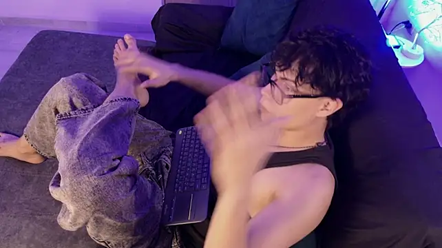 Edward_oa live XXX chat