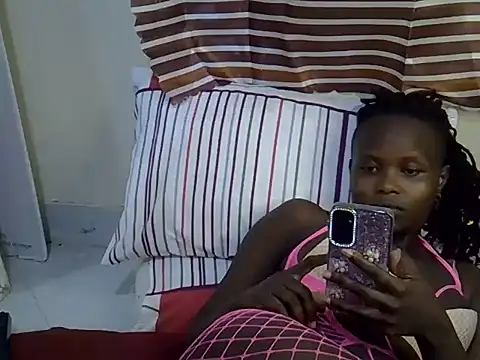 ebony_sonya élő XXX-chatje