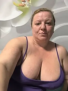 jusichka's Live XXX Chat