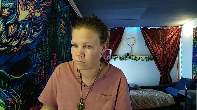 CallMeMaria live XXX chat