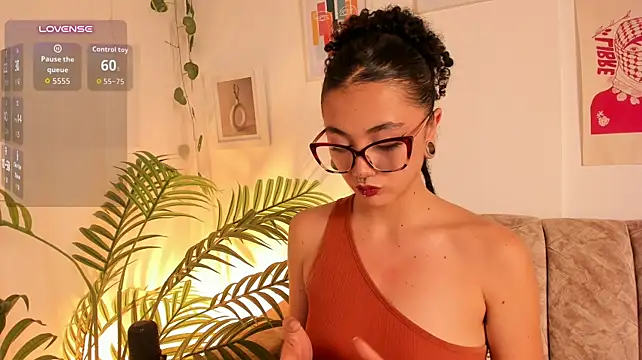 CurlyMeryJane's Live XXX Chat