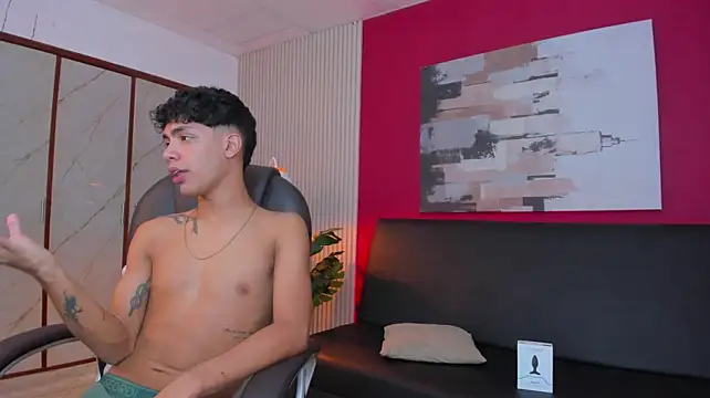 XXX chat uživo modela Naughty_BoyW