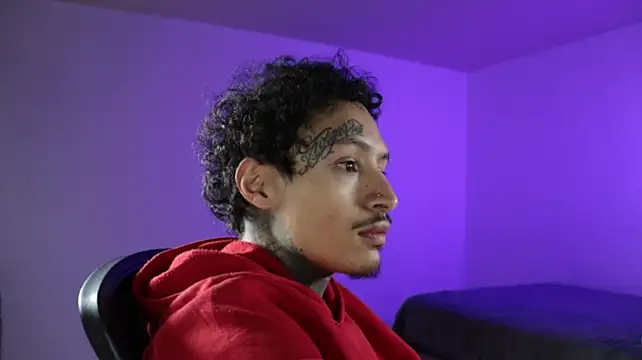 Chat XXX Live trieone