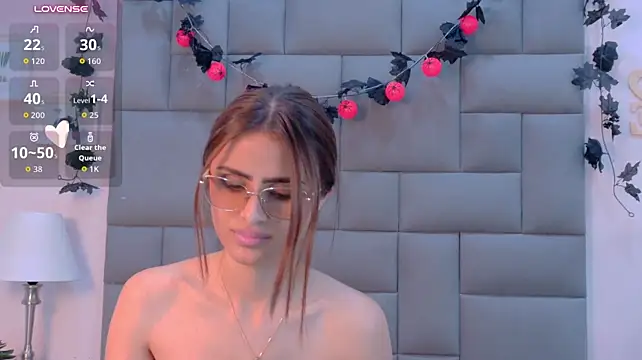 XXX chat uživo modela Ariaa_Collins