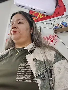 XXX chat uživo modela Charlott-1