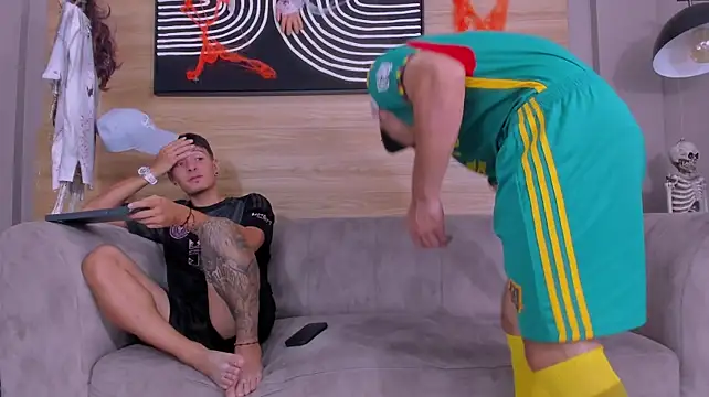 Drake_friends: απευθείας συνομιλία ΧΧΧ
