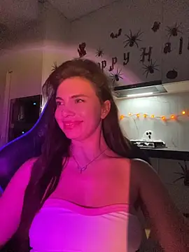 CurlyLara Chat XXX live