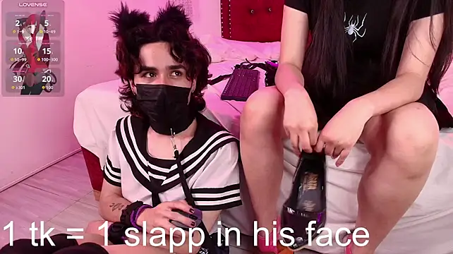 צ'אט XXX בשידור חי של MoonVelvetDUO