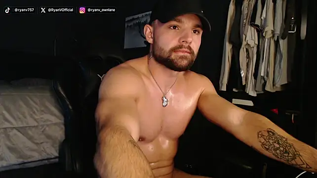 OnlyRyanOf live XXX chat