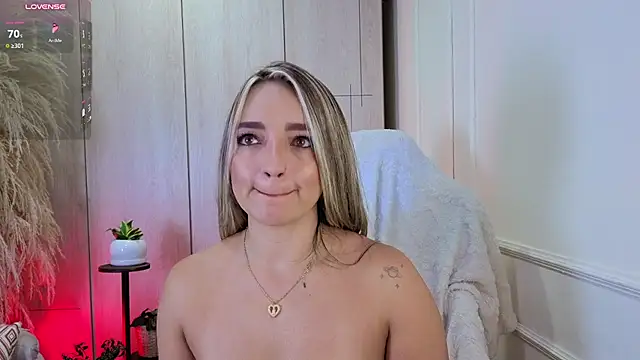 Katapinter Adlı Modelin Canlı XXX Sohbeti