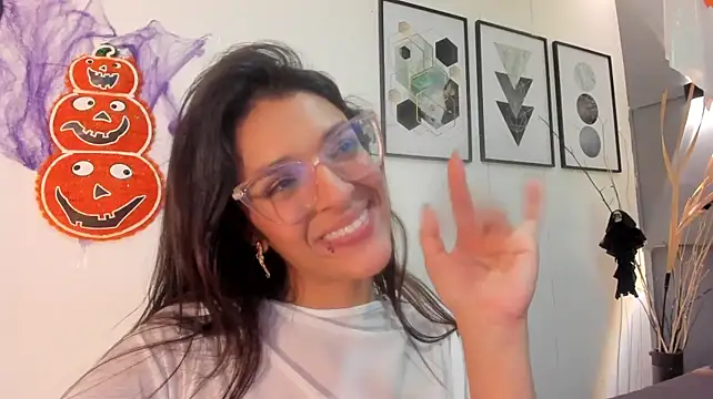 annyluna1's Live XXX Chat