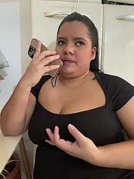 NaniGgold's Live XXX Chat