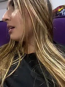 LuisaSweet_'s Live XXX Chat