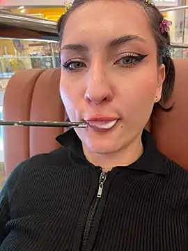 KatyVibes' Live XXX Chat