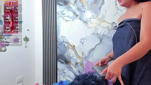 rubbyy23_ Adlı Modelin Canlı XXX Sohbeti