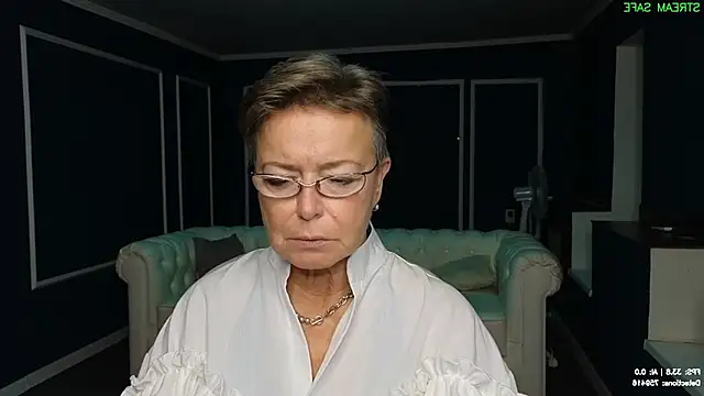 Lia_Light live XXX chat