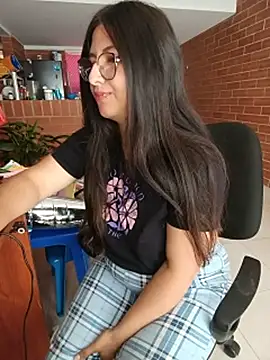 Amber_Caprice_: онлайн-секс-чат