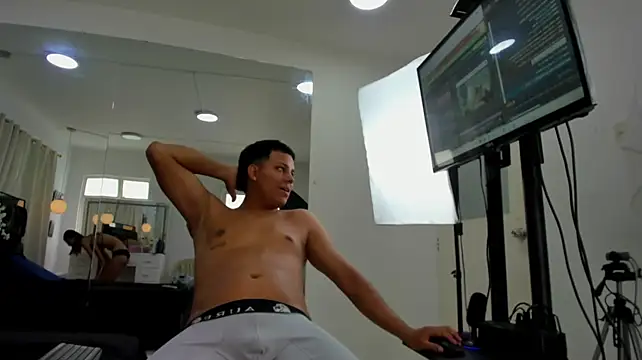 Emmily_williams Pertunjukan Webcam