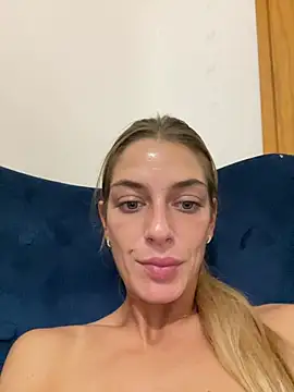 Bellalolahot's Live XXX Chat