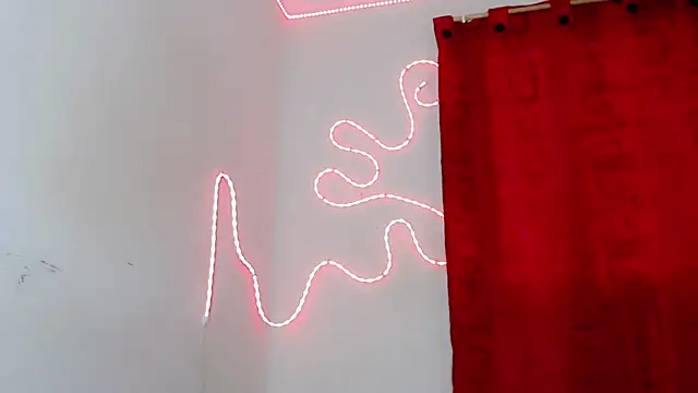 Sweet_Everlin01's Live XXX Chat